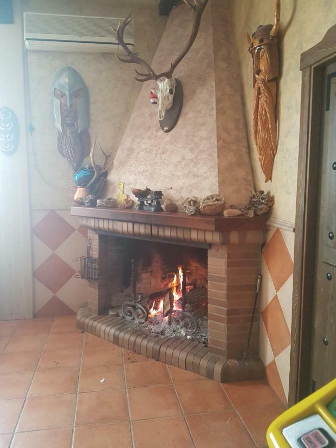 Apartamentos Hostal Cabanas Carboneras de Guadazaón Dış mekan fotoğraf